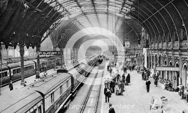 Paddington Station, London, 1926-1927.Artist: McLeish