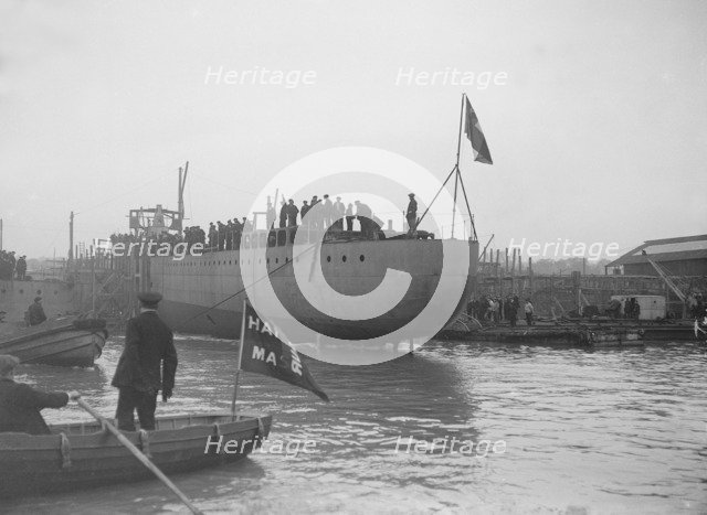 Launch of the Chilean destroy 'Almirante Condell', 27th January 1913. Creator: Kirk & Sons of Cowes.