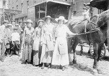 Suffragets [i.e., suffragettes] on hike to Boston, 1913. Creator: Bain News Service.