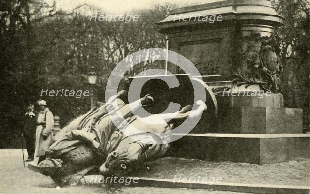 Toppled equestrian statue of Wilhelm I, Metz, France, 1918, (c1920). Creator: Unknown.