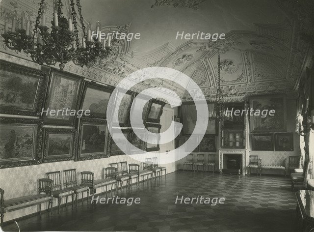 The Monet Room in Shchukin's house, 1914.