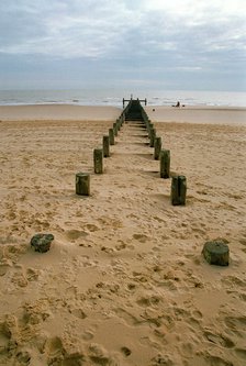 Groyne on Lowestoft beach, Suffolk, 2000. Artist: P Williams