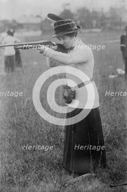 Harriet Hammond - Pres. Nemours Gun Club, between c1910 and c1915. Creator: Bain News Service.