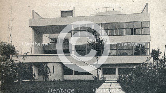 'Private House at Garches, near Paris: Garden Front. Architects, Le Corbusier and Pierre Jeanneret', Artist: Unknown.