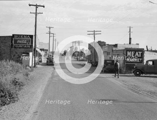 Buena, Yakima County, Washington, 1939. Creator: Dorothea Lange.