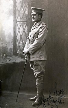 Captain Frank Page MC, photographed in 1915. Creator: Unknown.
