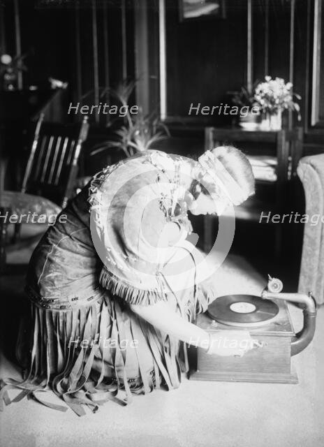 Tsianina, between c1915 and c1920. Creator: Bain News Service.