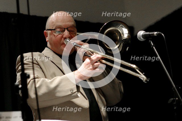 Andy Rogers, Watermill Jazz Club, Dorking, Surrey, Jan 2016. Artist: Brian O'Connor.