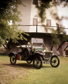 Ford Model 'T', 1910. Artist: Ford Motor Company