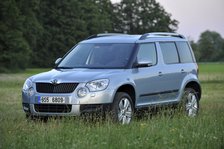 Skoda Yeti 2009. Artist: Simon Clay.