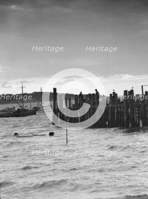 Beach scene, East Hampton, Long Island, between 1933 and 1942. Creator: Arnold Genthe.