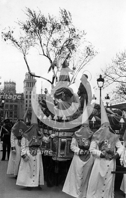 Easter procession passing through the Catalonia Square in Barcelona, ??1956.