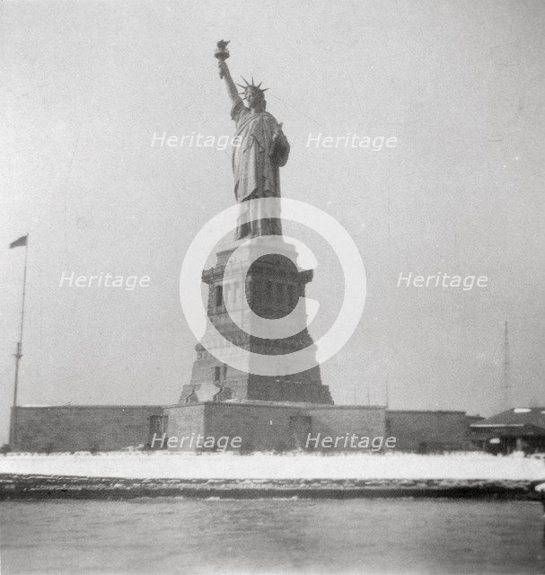 Statue of Liberty, New York City, USA, 20th century. Artist: J Dearden Holmes