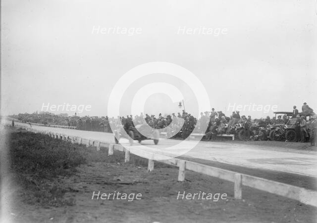 Dawson's "Marmon", 1910. Creator: Bain News Service.