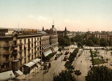 General view of the Catalonia Square, in Barcelona, ??in the early 20th century, in the foregroun…
