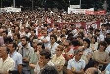 Crowd in a miting convened by the union organizations, held in the Catalonia square during the ge…