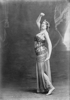 Celia Claud in dance pose, 1910. Creator: Bain News Service.