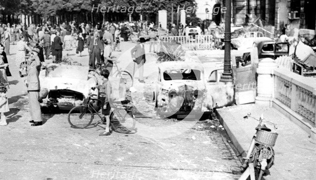 Burned out cars, Place de la Concorde, liberation of Paris, August 1944. Artist: Unknown