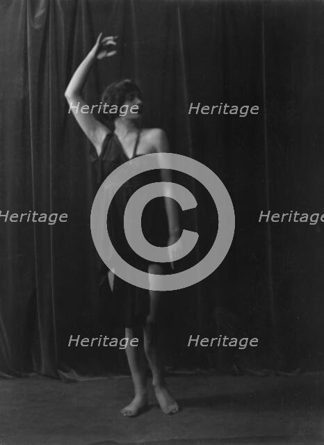 Isadora Duncan dancer, between 1915 and 1923. Creator: Arnold Genthe.