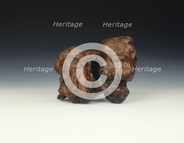 Dog-like natural wood sculpture, Qing dynasty, China, 18th century. Artist: Unknown