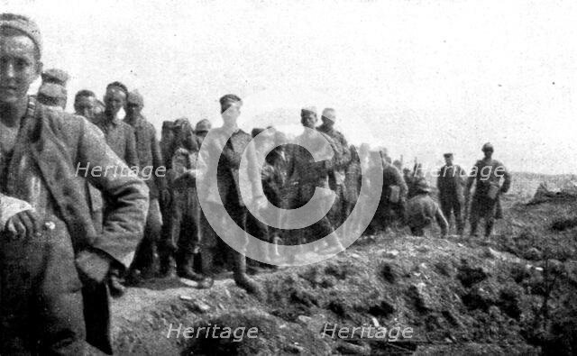 'Les combats de Douaumont; Prisonniers allemands amenes au poste de commandement..., 1916. Creator: Unknown.