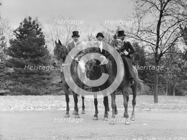 Cutting hunt, 1933 Nov. Creator: Arnold Genthe.