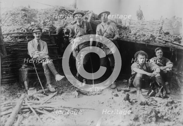 British observers in captured observation post, 6 Jun 1917. Creator: Bain News Service.