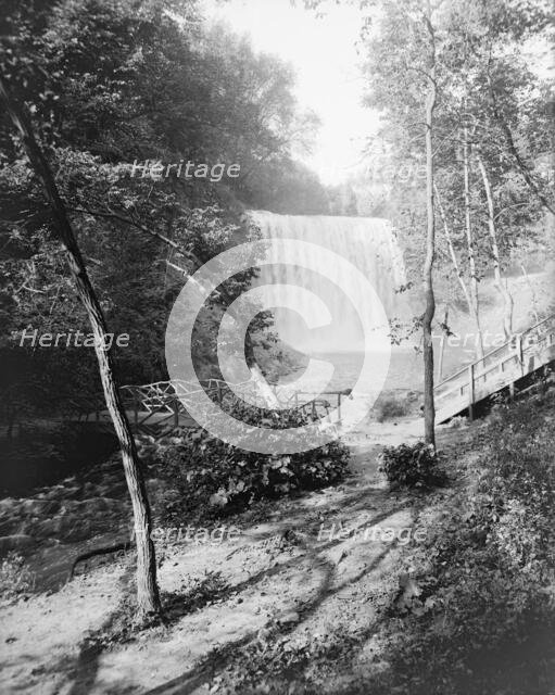 Minnehaha Falls, Minneapolis, Minn., between 1900 and 1910. Creator: Byron Company.