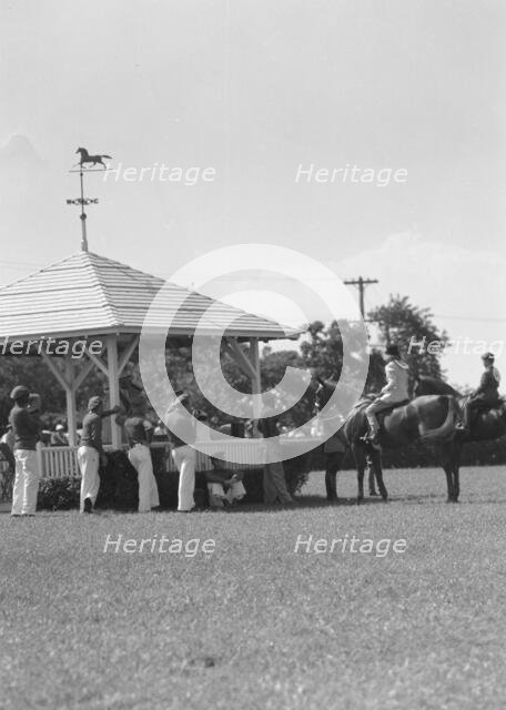 Horse show or show jumping event, between 1911 and 1942. Creator: Arnold Genthe.