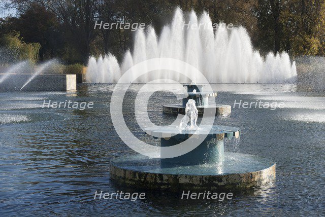 UK, London, Battersea Park, 2009. Creator: Ethel Davies.