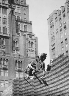 New York City views, between 1927 and 1938. Creator: Arnold Genthe.
