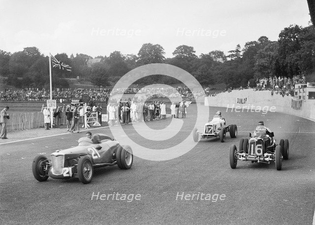 Riley of PW Maclure and ERAs of Raymond Mays and AC Dobson, Imperial Trophy, Crystal Palace, 1939. Artist: Bill Brunell.