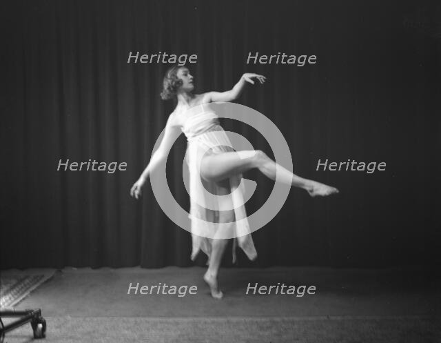 Michio Ito pupils, 1921 June 24. Creator: Arnold Genthe.