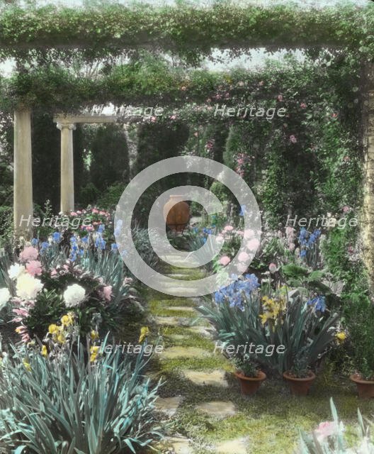 "Chatham," Colonel Daniel Bradford Devore house, 120 Chatham Lane, Fredericksburg, Virginia, 1927. Creator: Frances Benjamin Johnston.