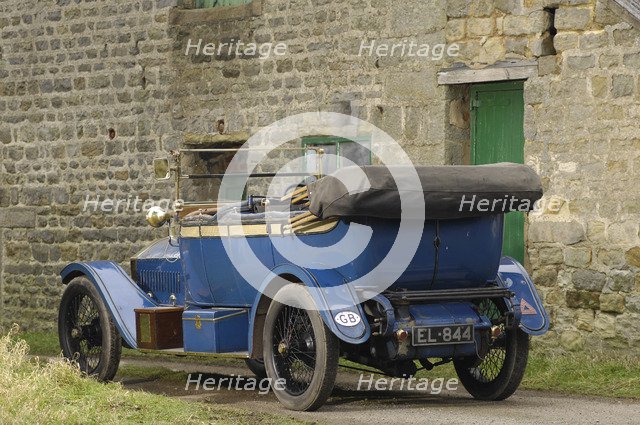Napier open tourer 1913. Artist: Simon Clay.