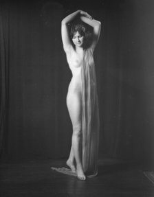 Neyder, Miss, 1923 July 6. Creator: Arnold Genthe.