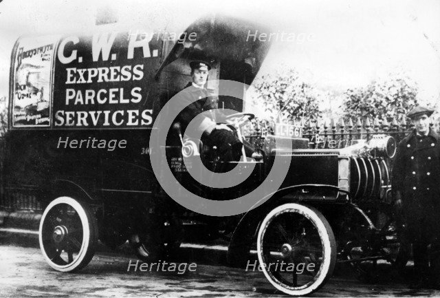 1914 Straker Squire C.N. type van Artist: Unknown.