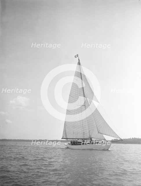 Sailing yacht 'Blue Peter', 1934. Creator: Kirk & Sons of Cowes.