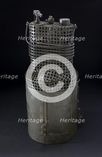 Vaporizer, Oxygen, Imperial German Air Force, 1918. Creator: Ahrendt und Heylandt G.m.b.H..