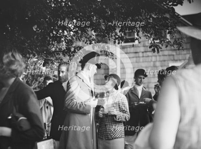 East Hampton hunt, 1933 Sept. Creator: Arnold Genthe.