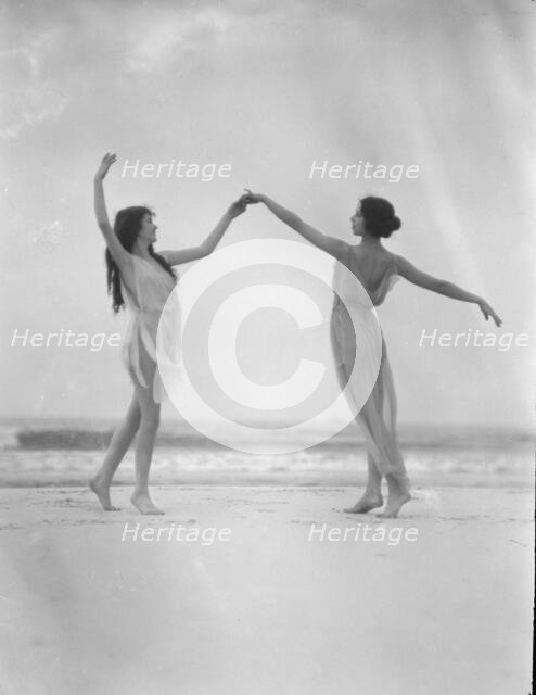Severn, Margaret, Miss, and an unidentified dancer, 1923 Creator: Arnold Genthe.