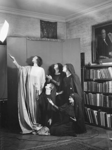 Strauss, Sarah Mildred, and pupils, 1926 Sept. 21. Creator: Arnold Genthe.