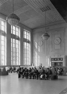 Newark passenger station, Pennsylvania Railroad, 1935. Creator: Gottscho-Schleisner, Inc.