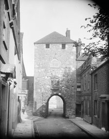 West Gate, Southampton, Hampshire, 1885. Artist: Henry Taunt