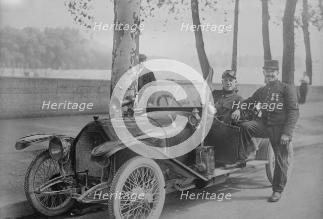 Monternier & Pegoud, between c1914 and c1915. Creator: Bain News Service.