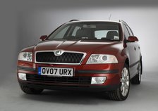 2007 Skoda Octavia estate. Artist: Unknown.