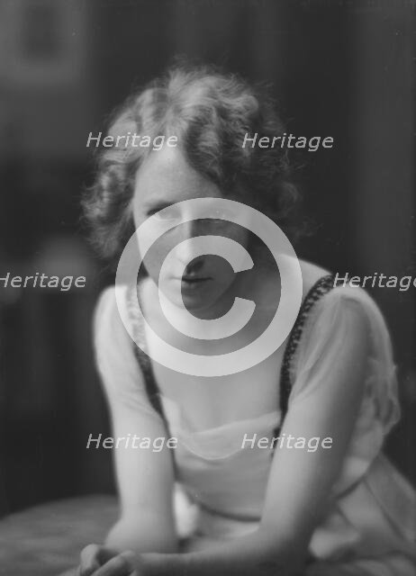 Rummel, William Morse, Mrs., portrait photograph, 1917 May 9. Creator: Arnold Genthe.