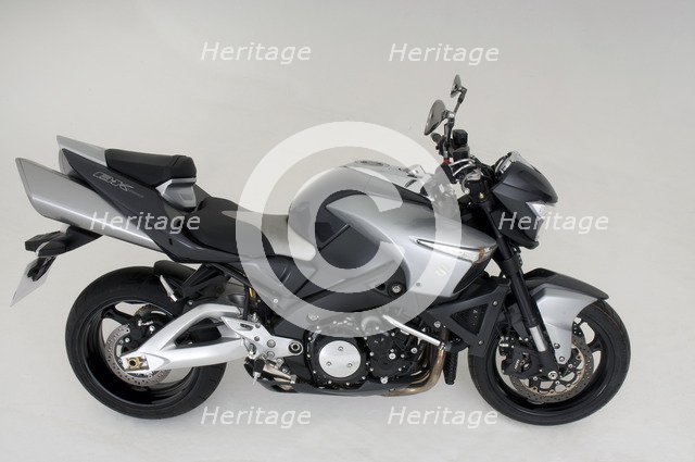 2009 Suzuki B-King Artist: Unknown.