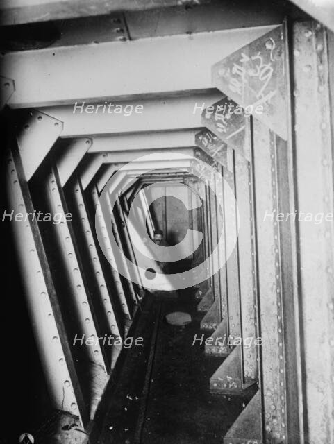 Inner Skin of VATERLAND, between c1910 and c1915. Creator: Bain News Service.