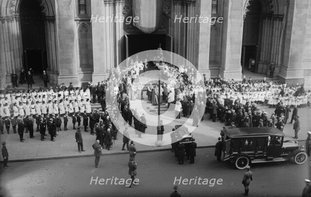 Farley funeral, 1918. Creator: Bain News Service.